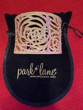 Park Lane Rosa Bracelet Rose Gold Filigree Crystal Hinged Cuff $127